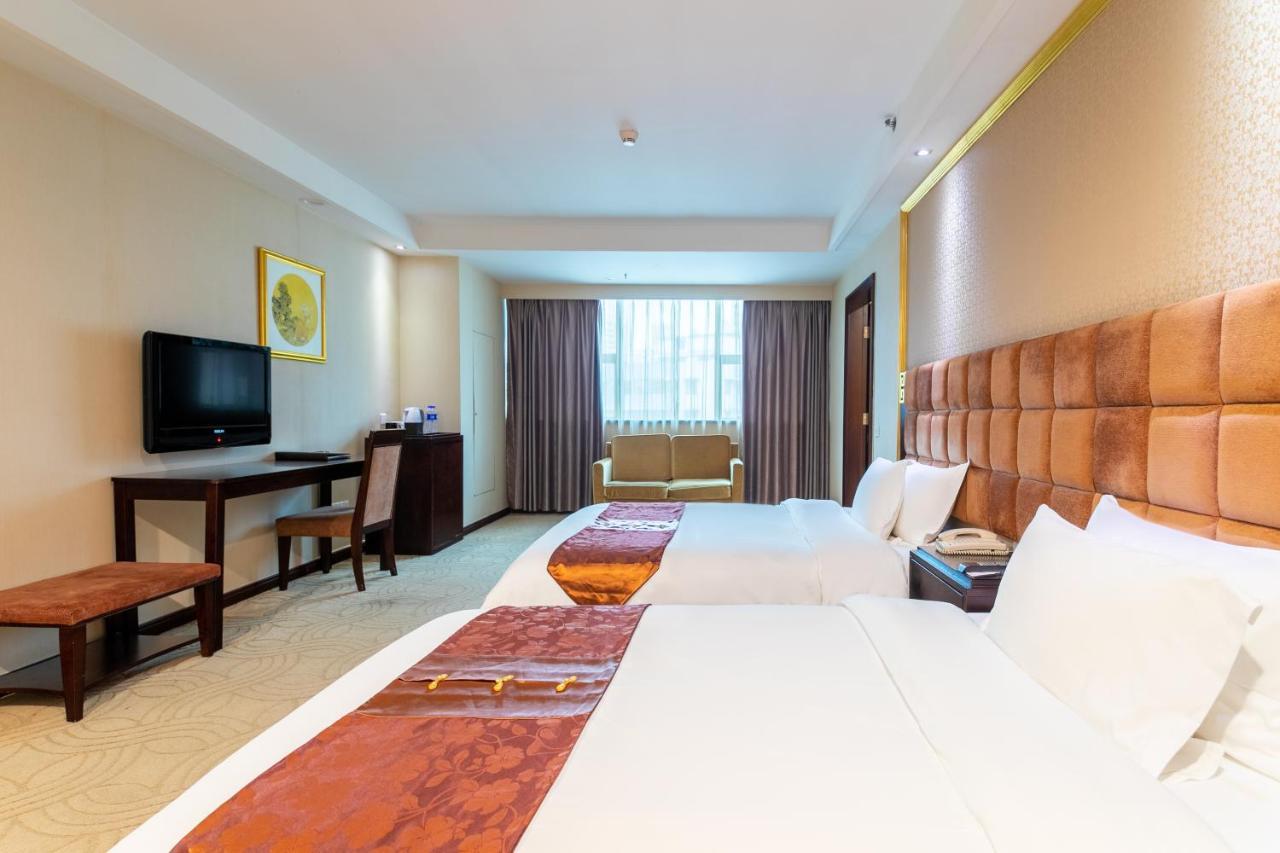 Fortune Hotel Guangzhou Exteriör bild