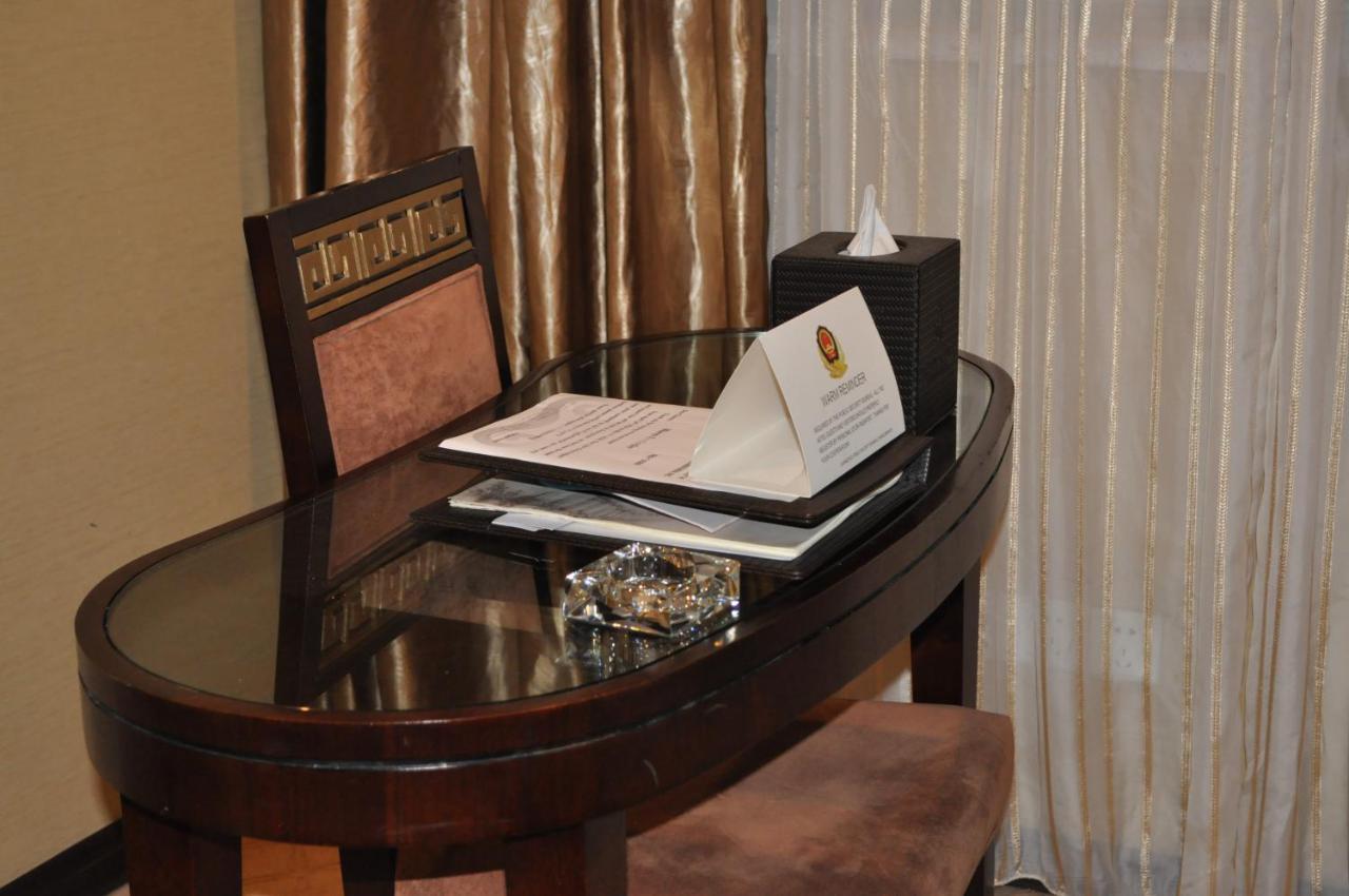 Fortune Hotel Guangzhou Exteriör bild