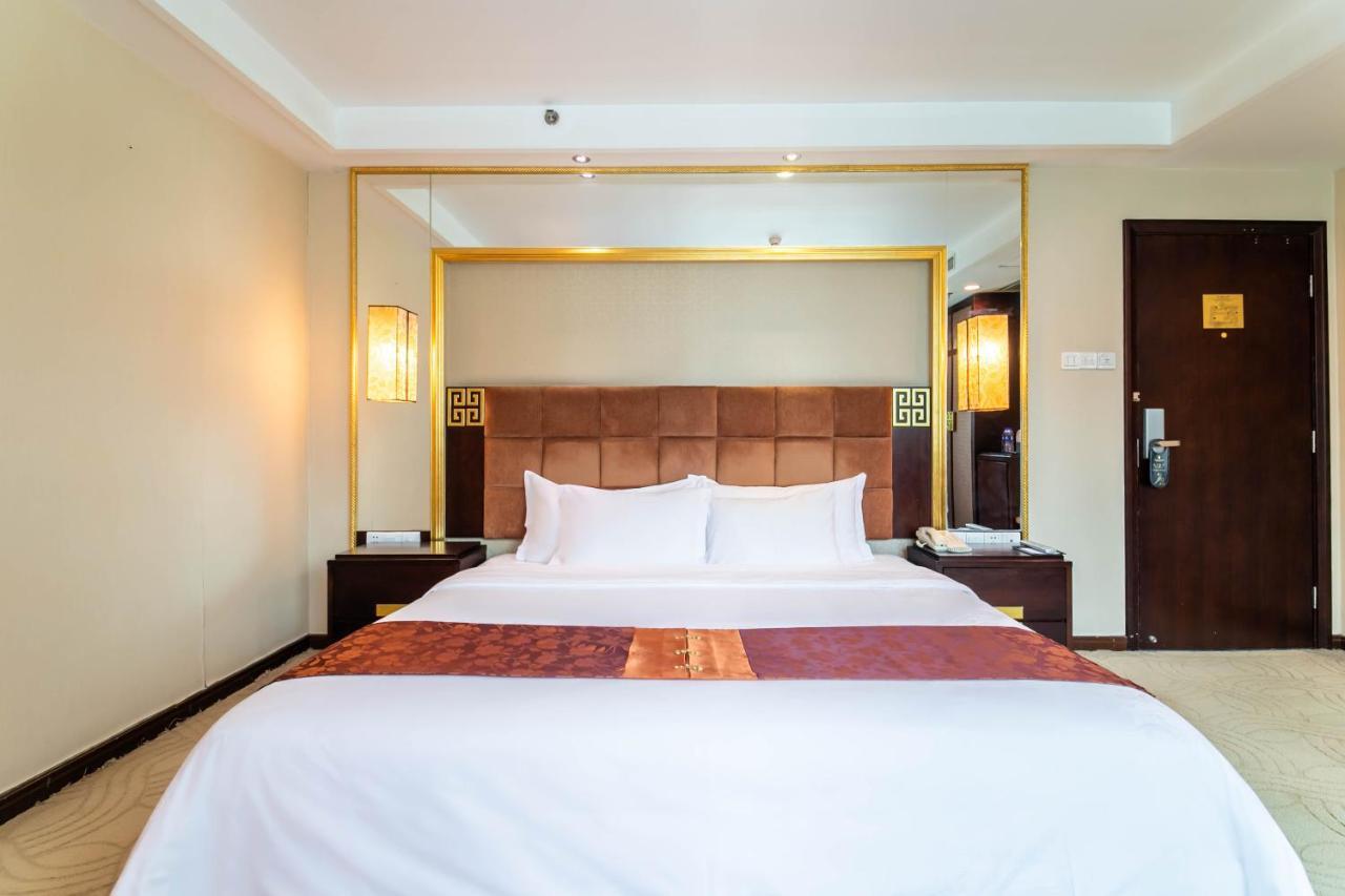 Fortune Hotel Guangzhou Exteriör bild