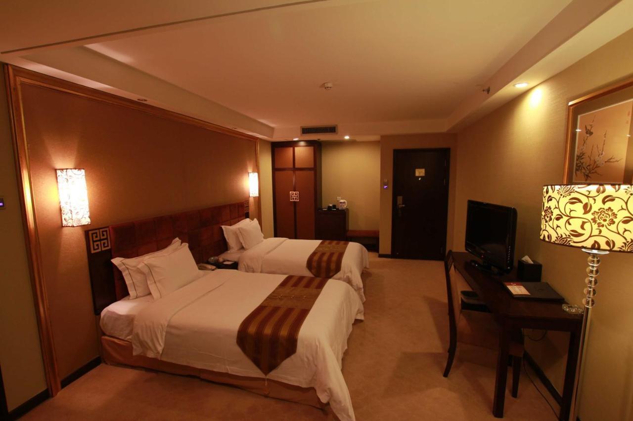 Fortune Hotel Guangzhou Exteriör bild