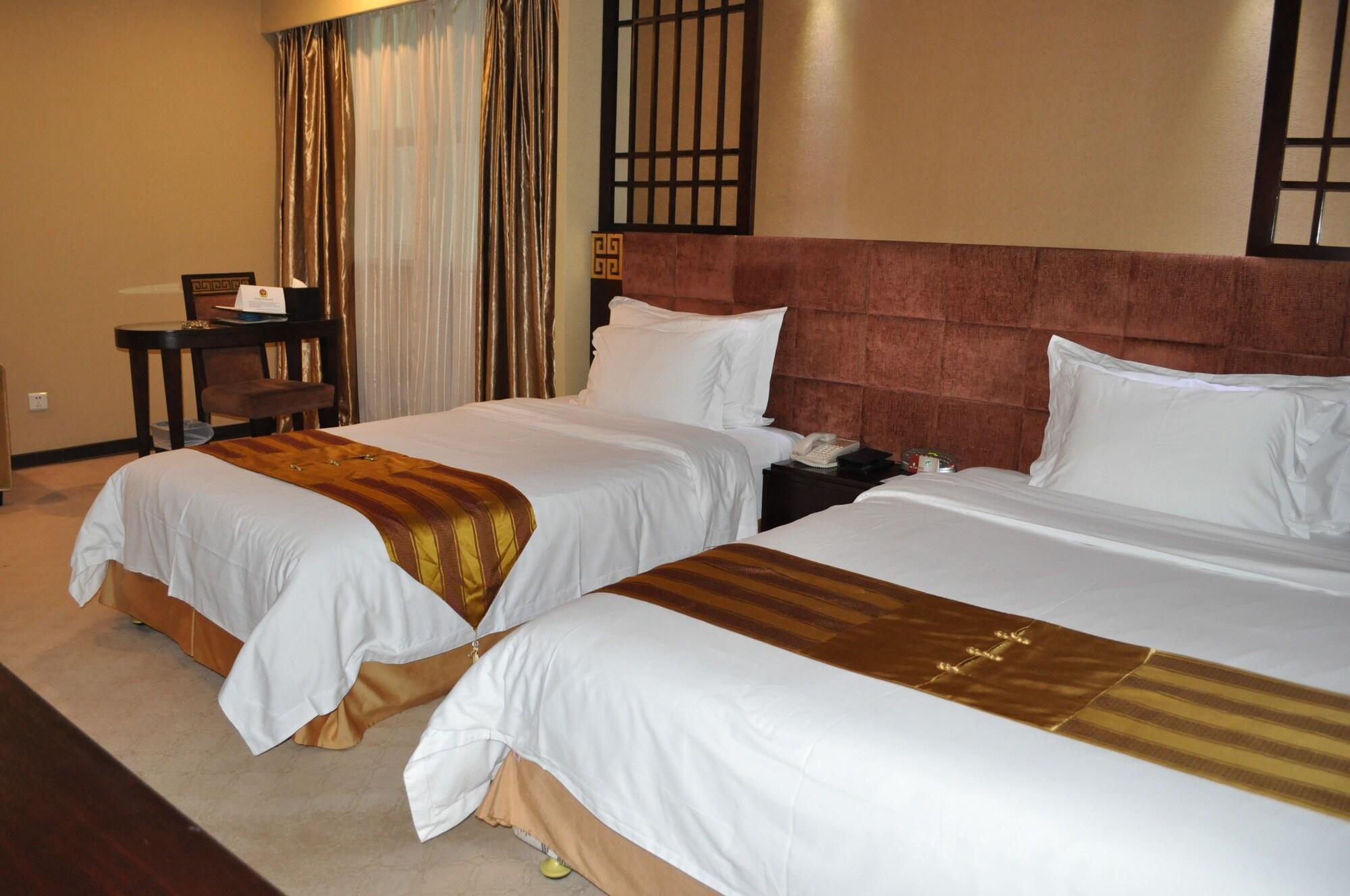 Fortune Hotel Guangzhou Exteriör bild