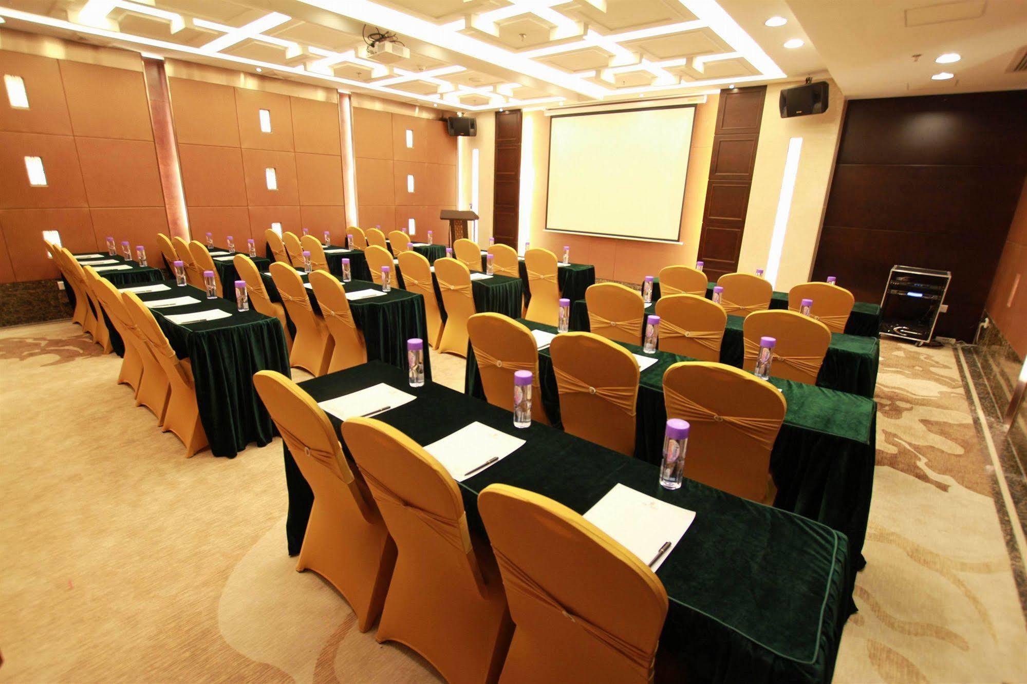 Fortune Hotel Guangzhou Exteriör bild