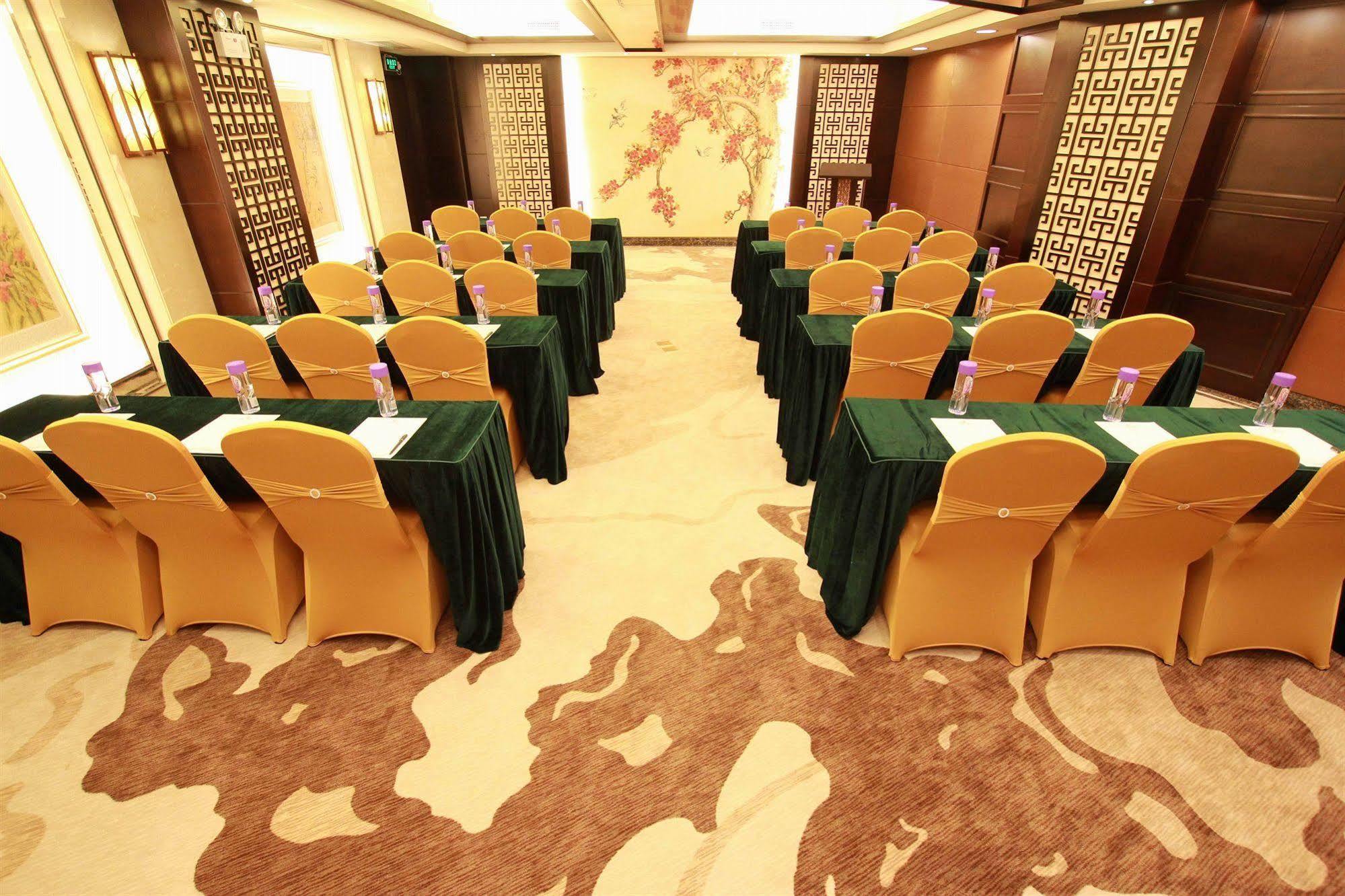 Fortune Hotel Guangzhou Exteriör bild